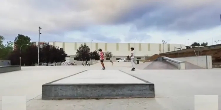 Usuaris de l'skatepark del Bugarai es queixen del mal estat de manteniment de la instal•lació