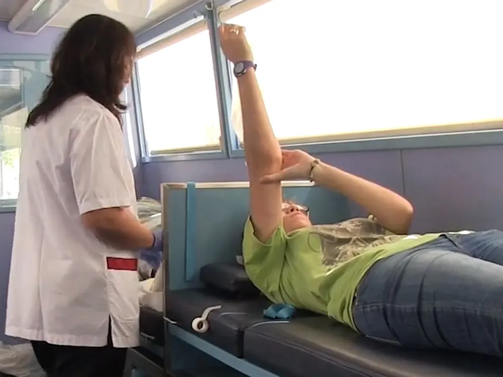 VÍDEO: 47 rubinencs donen sang a l'estiu