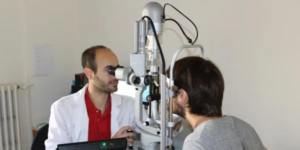 L’equip d’Oftalmologia de l’Hospital Joan XXIII confirma l’efectivitat d’una nova tècnica per tractar les inflamacions lleus de la màcula en pacients diabètics