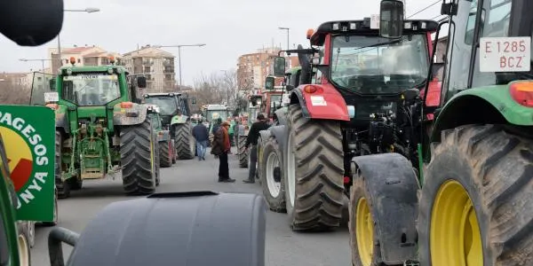 Els pagesos catalans han iniciat aquest dimarts la primera de les dues mobilitzacions consecutives arreu de país