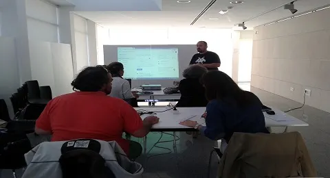 CURSOS DE MARKETING ON LINE PARA COMERCIANTES DE HONDARRIBIA