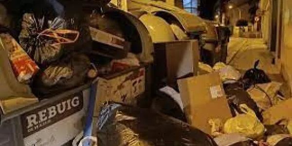 Els treballadors del servei de recollida de la brossa de Torredembarra tornaran a fer vaga per Setmana Santa