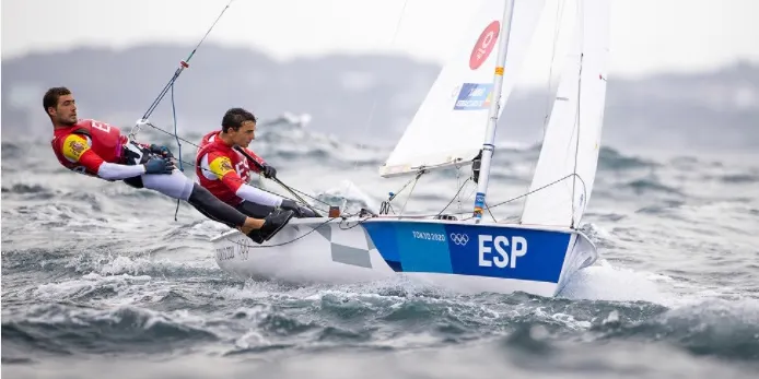 Jordi Xammar i Silvia Mas són cara i creu a la jornada de Vela