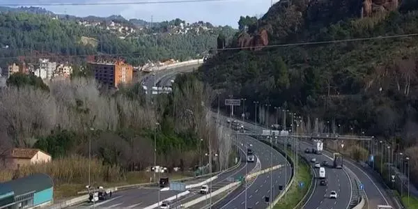 Les conseqüències dels aiguats i l’accident de tren arriben també a l’AP7