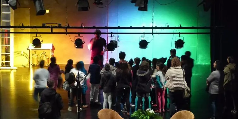 Els escolars de Valls descobriran les bambolines del Teatre Principal