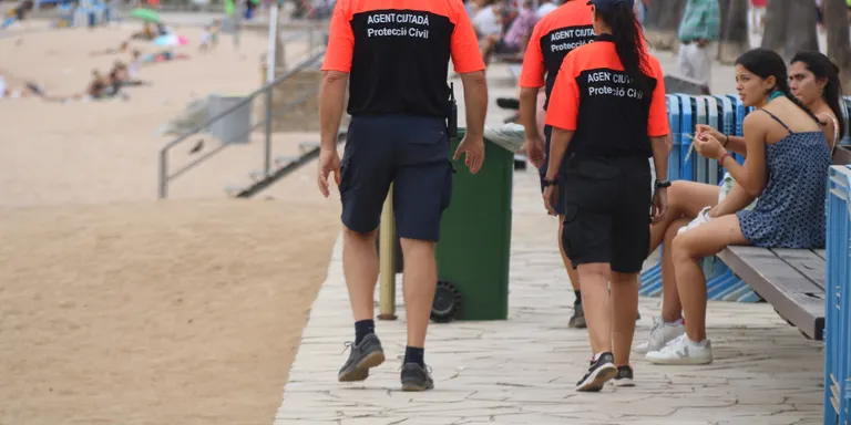 Blanes té la meitat de socorristes a les seves platges i ha de crear la figura d'agent ciutadà per compensar-ho