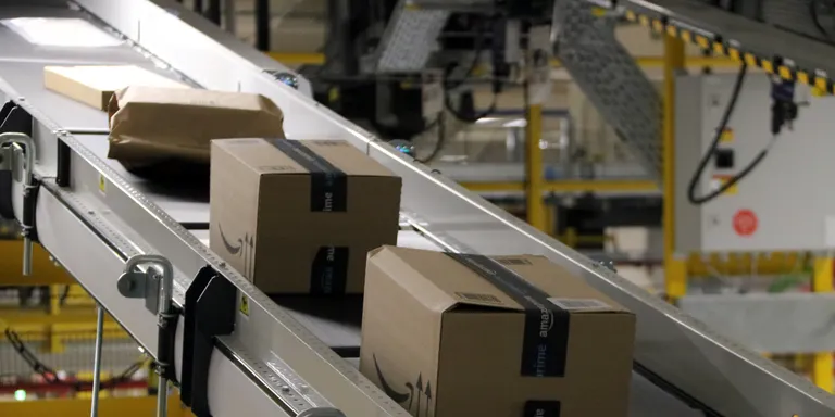 El TSJC anul·la la ‘taxa Amazon’ de Barcelona i l'Ajuntament estudia presentar-hi recurs