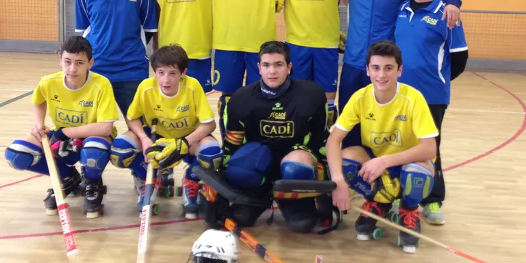 El Club Hoquei Cadí A, entre els vuit millors equips alevins de Catalunya