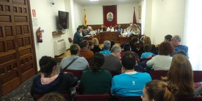 Unanimitat de tots els partits en la cessió de la Raureta a Junts Autisme