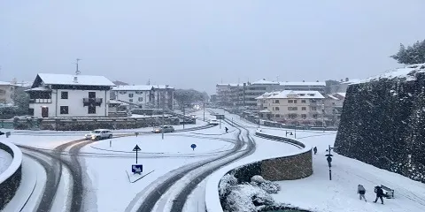 SIN INCIDENCIAS GRAVES POR LA NIEVE HASTA EL MOMENTO EN HONDARRIBIA