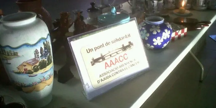 Torna el Mercat de la Il·lusió d'ajuda contra el càncer