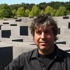 Entrevistes de la Justa del 2/3/2017 — 33 anys de Ràdio Desvern: balanç, evolució digital i nou magazín "Plaça Mireia" - episode art