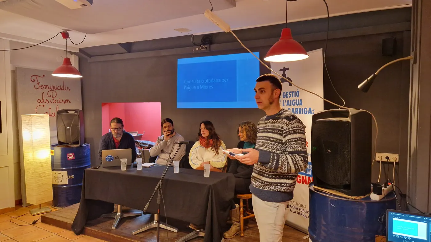 La plataforma Aigua Pública a la Garriga presenta exemples de municipis que gestionen l’aigua de manera directa