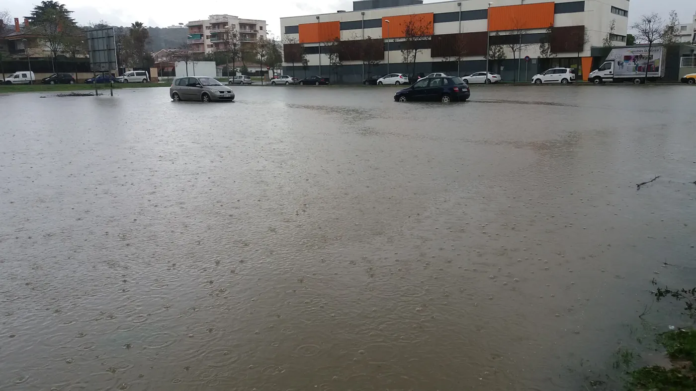 La llevantada deixa 120 l/m2 al centre de Pineda, i 136 l/m2 al peu del Montnegre