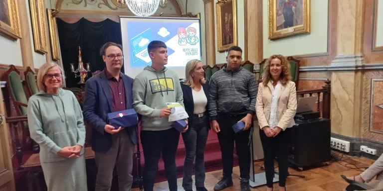 Dos estudiants de l’Institut Jaume Huguet guanyen la 1a edició del Repte Valls Open Data