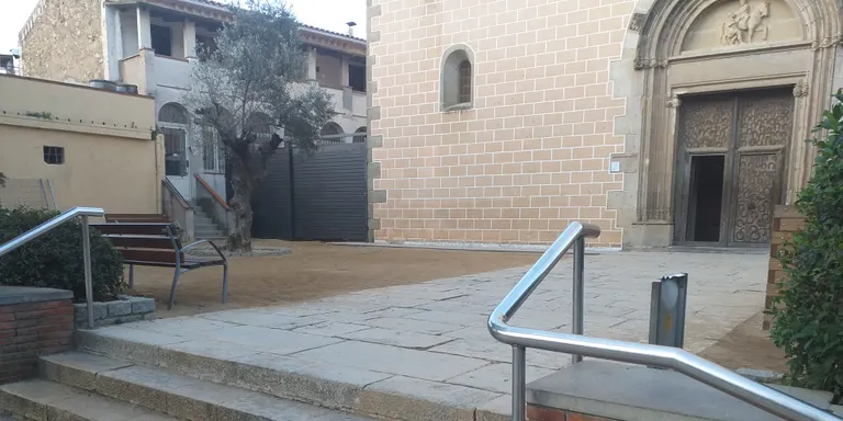 L'any vinent es farà la reforma de la placeta que hi ha davant de l'església i a finals d'any ja tindrem habitatge social