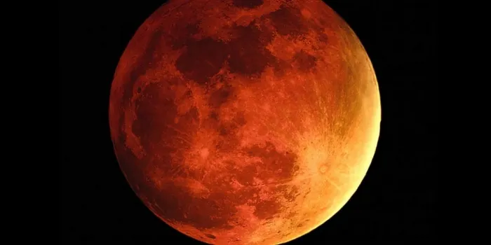 L'eclipsi total de lluna de demà es podrà veure des de la platja