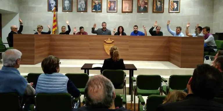 L'Ajuntament d'Agramunt reclama la llibertat dels Jordis i rebutja el 155
