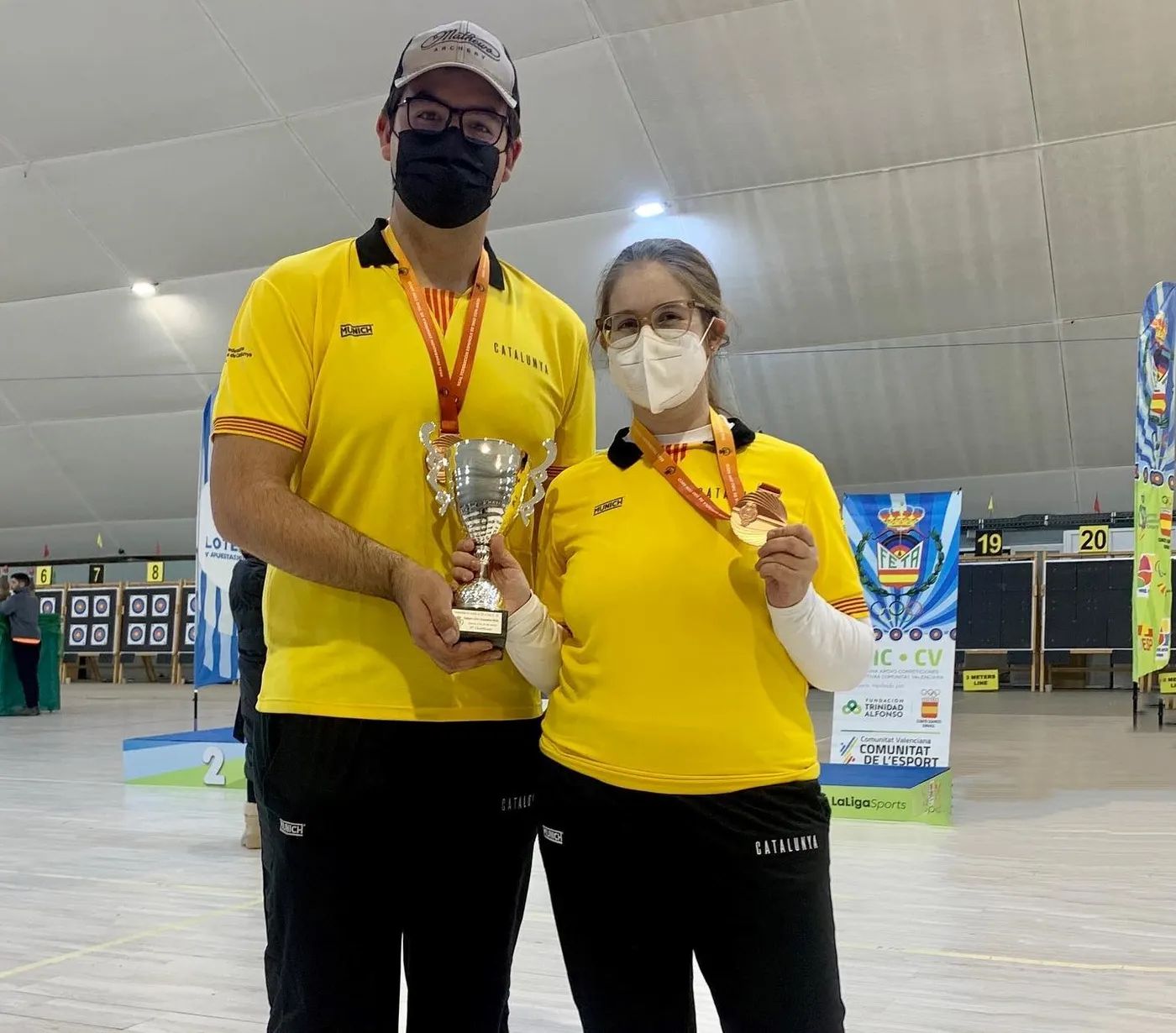 Maria Pitarch i Jordi Ricart, del Club Arquers Cambrils, es pengen el bronze al Campionat d’Espanya 3D Indoor