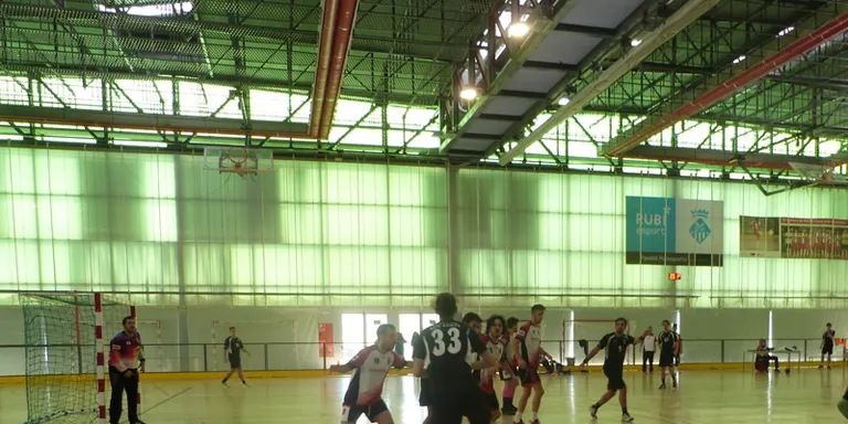 L'Handbol Rubí posa la directa