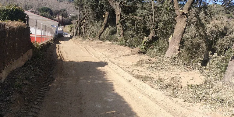 Arenys de Munt té 81 camins, 68 dels quals són rurals, 11 corriols i dos camins en desús