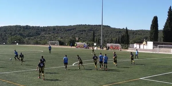 La Riera i el Torredembarra s’enfronten en un derbi que els pot ajudar a créixer