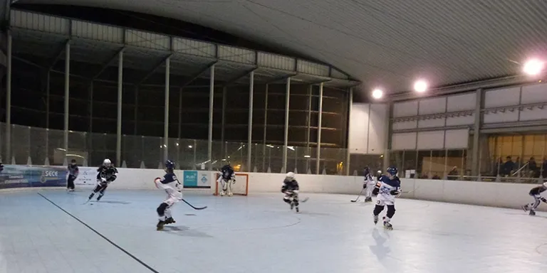 El Cent patins vol resoldre per la via ràpida