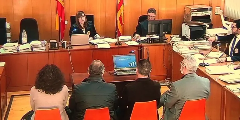 Podemos Rubí dóna a conèixer la llei sobre pobresa energètica i habitatge