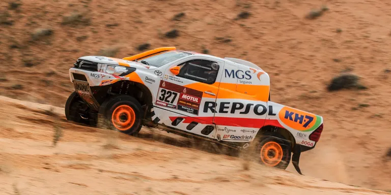 Jaume Betriu puja fins al 14è lloc de la general del Dakar