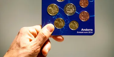 Gairebé 41.000 ciutadans ja han recollit els seus lots d’euros andorrans