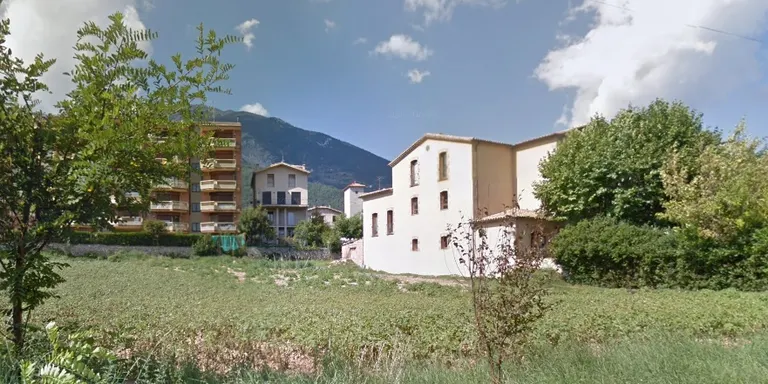 L'Ajuntament de Sant Llorenç compra el camp del costat del consistori i la casa de Cal Cametes a la parròquia