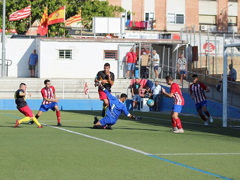 El primer gol oficial del futbol rubinenc l'ha fet Javilín amb aquesta rematada