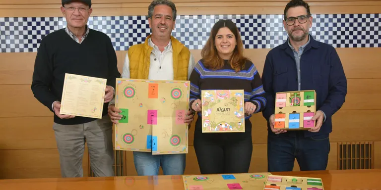 Creen 'Júgut', un joc de taula per fer arribar el parlar de la Garrotxa a les noves generacions de manera divertida