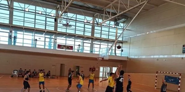 El Junior masculí del CB Altafulla – BBG guanya el CB Salou i se situa líder en solitari (81-48)