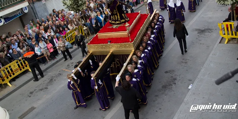 Processó multitudinària de Divendres Sant a Poblenou