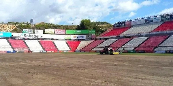 El Nàstic canvia la gespa del Nou Estadi aquesta setmana
