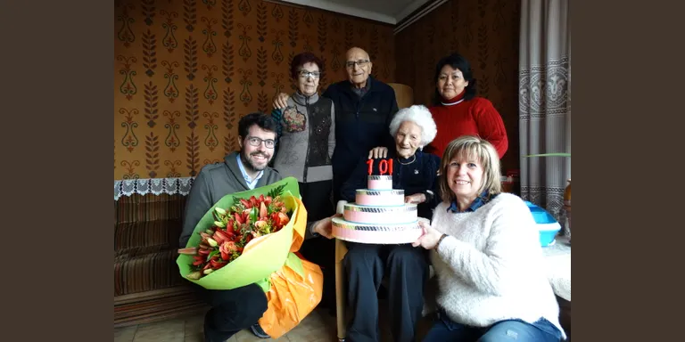 Felicitació a la padrina urgellenca Josefa Servat, que ha fet 101 anys