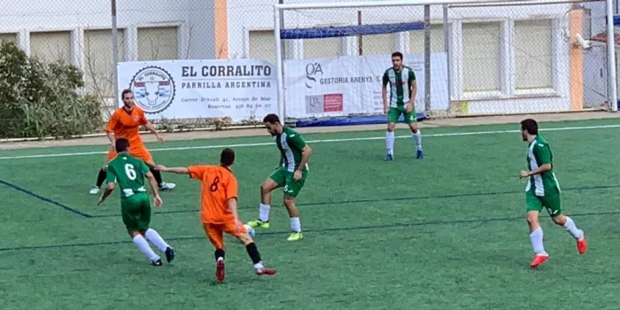 El primer equip del CF Arenys segueix guanyant