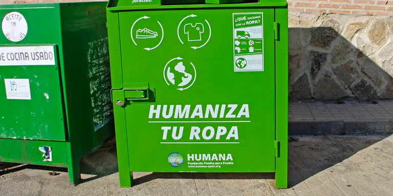 Humana recull 80 tones de roba usada el 2018 i dóna 35 bons d’ajuda social a l’Ajuntament