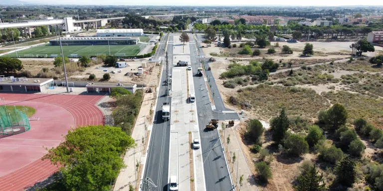 L’avinguda de l’Esport de Cambrils, pràcticament enllestida