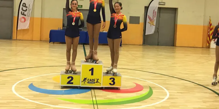 Jana Galabert i Lulan Moyano, al podi del Campionat Federació de Patinatge, disputat a la Seu