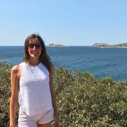 Entrevista a la sesrovirenca Sara López, autora del llibre " Cervezas por el mundo" - episode art
