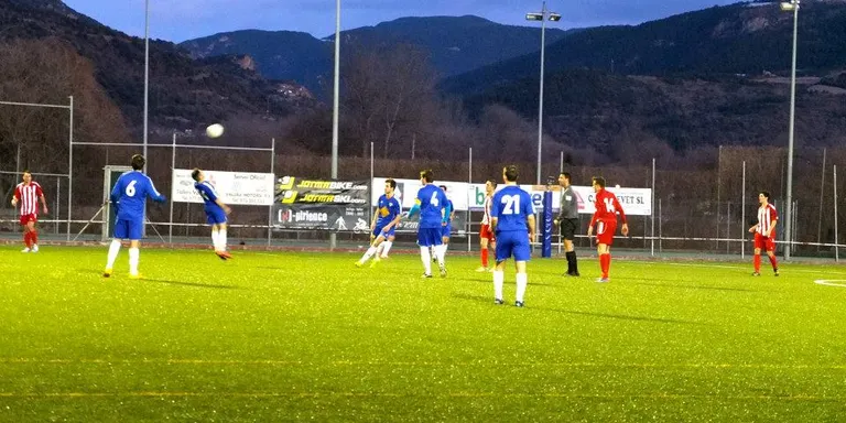 L'Organyà s'emporta novament el derbi comarcal de Segona Catalana (1-2)