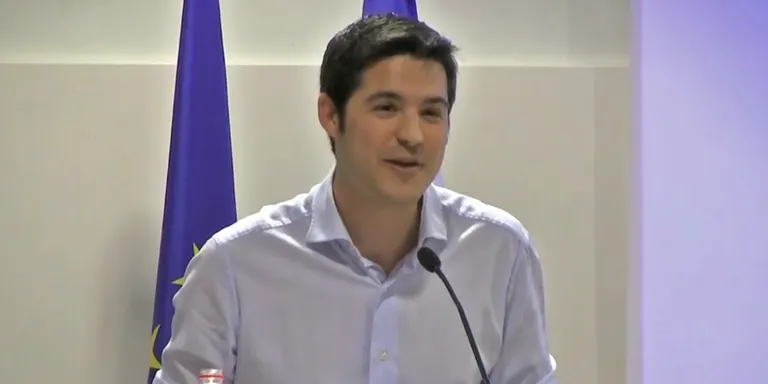 Víctor Puig (CiU) es presenta com a alcaldable "per un nou Rubí"