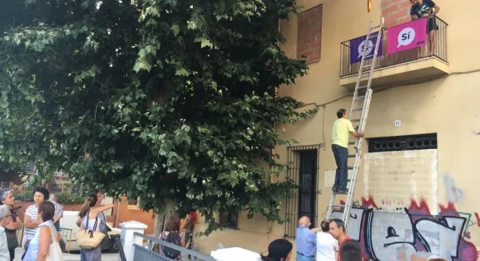 L'ANC ja va col·locar domassos a la caserna de la Guà rdia Civil