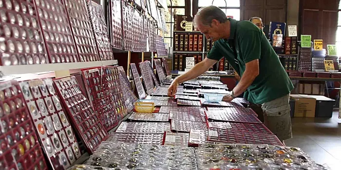 La 12ª trobada d’intercanvi de plaques de cava ha vist passar a més de 150 persones