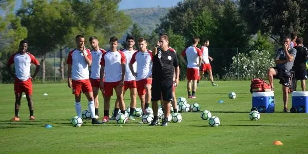 El Nàstic torna a Tarragona després d’una breu estada a Navata
