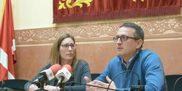 S'amplia l'illa de vianants al carrer Maximí Fornés durant els caps de setmana