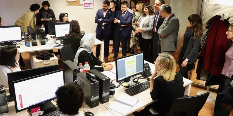 Manresa inaugura un nou SIE per atendre dones en situació de violència masclista i els seus fills de la Catalunya Central