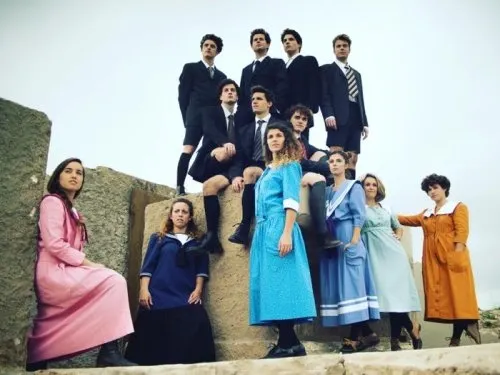 M. Pilar C. i Xavier L. veuran gratis “El despertar de la primavera” al “notRubí”